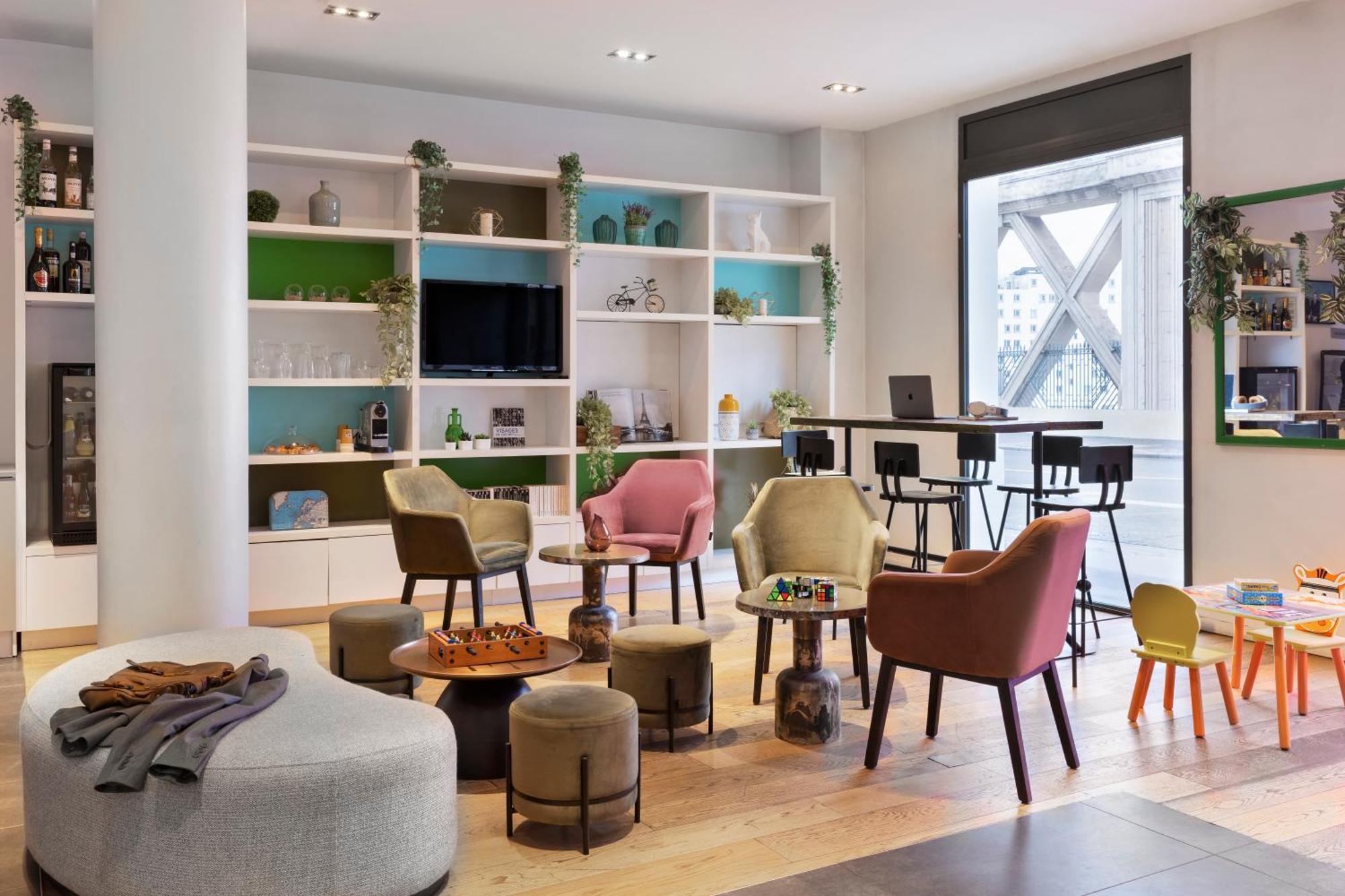 Mercure Gare Du Nord Hotel 4*