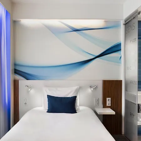 Mercure Gare Du Nord Hotel 4*