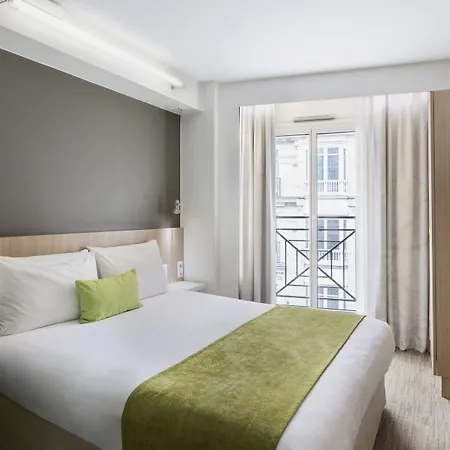 Mercure Gare Du Nord 4*