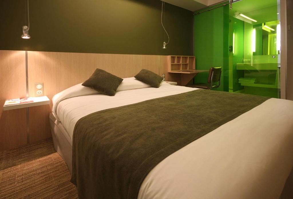 Mercure Gare Du Nord 4*